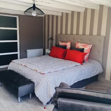 Bed & Breakfast Au Bord De La Dhuy Orges