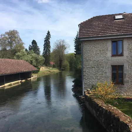 Au Bord De La Dhuy Nocleg ze śniadaniem