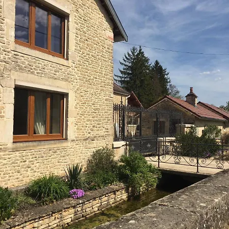 B&B Au Bord De La Dhuy Orges