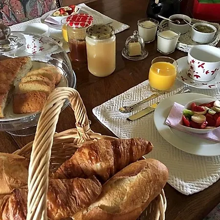 Bed & Breakfast Au Bord De La Dhuy 3*